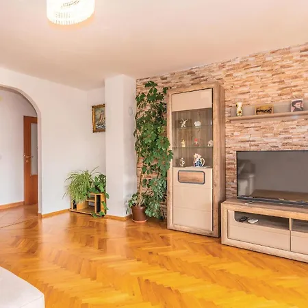 2 Bedroom Gorgeous In Feriehus